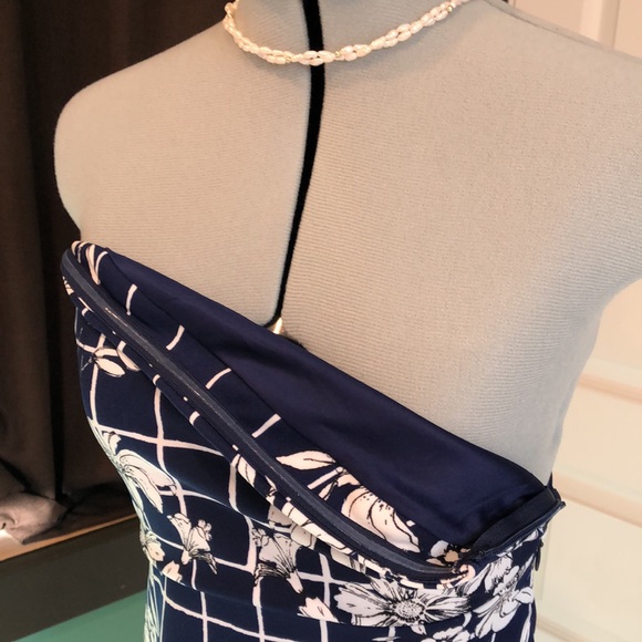 Express - Blue & White, Windowpane & Floral Strapless Midi Dress Size 0 - Picture 6 of 9